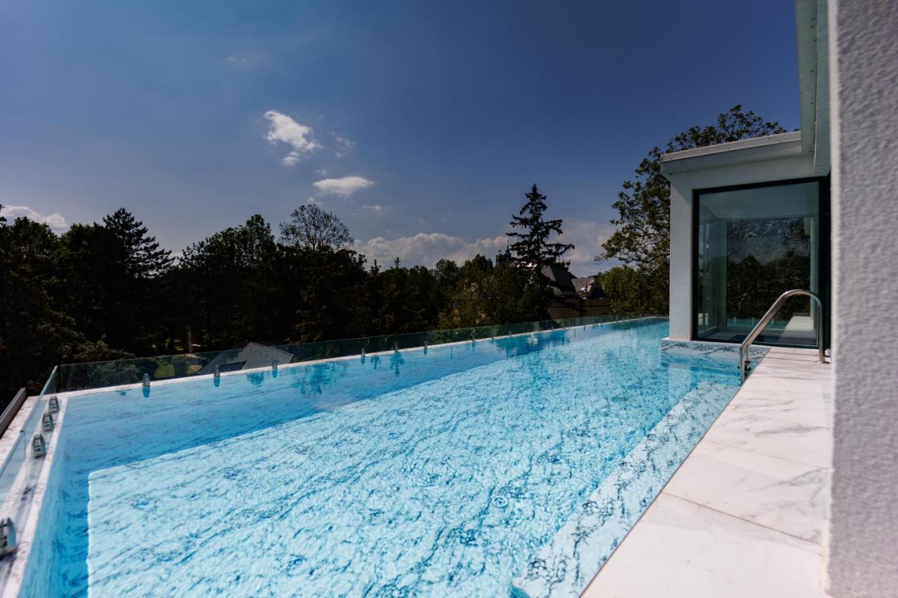 Villa Bauhaus Penthouse Wellness Apartman Siófok Buitenkant foto