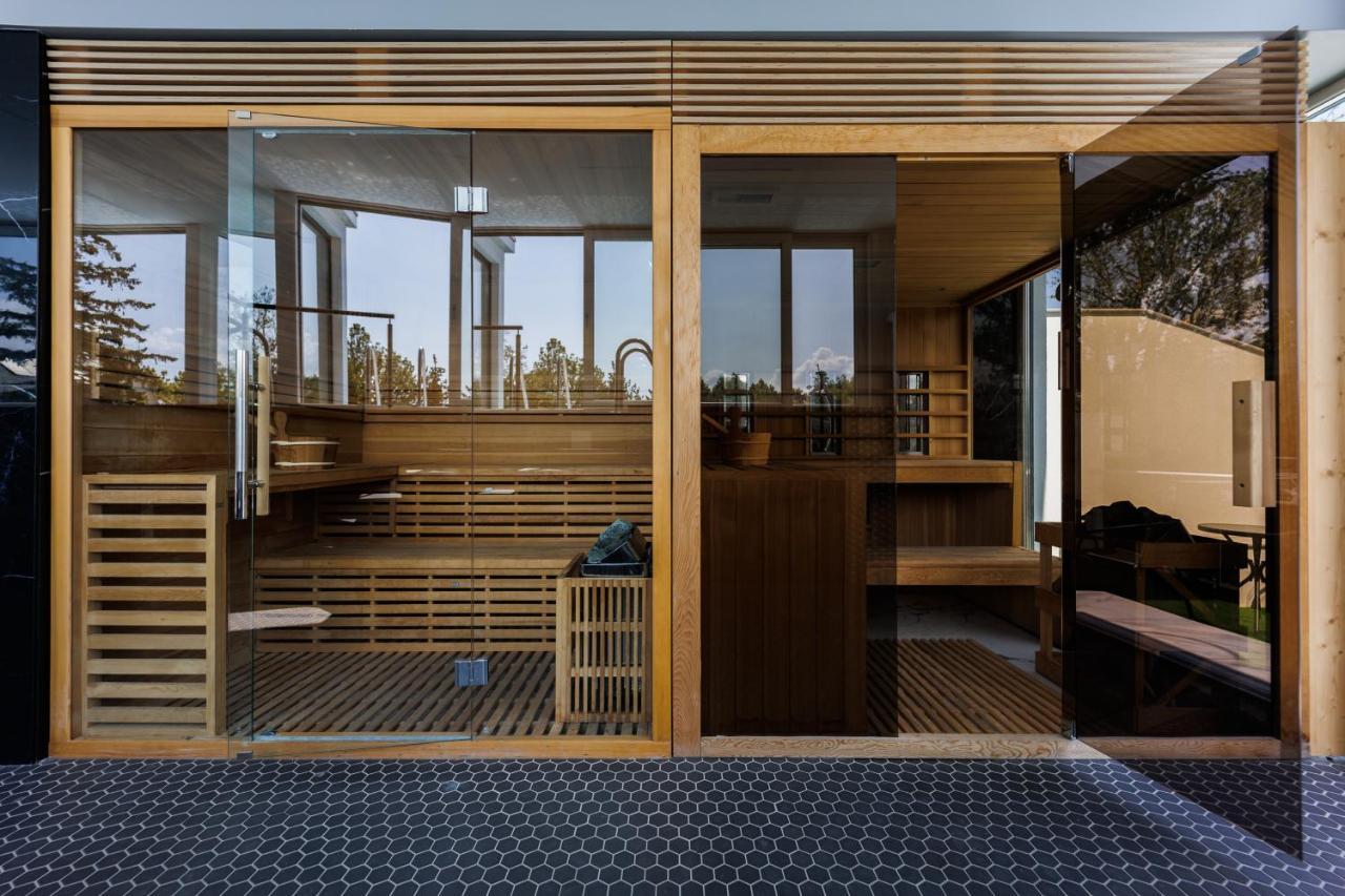 Villa Bauhaus Penthouse Wellness Apartman Siófok Buitenkant foto
